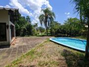 Casa com piscina no Cantegril!