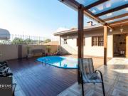 Casa com piscina para Venda, 4 quartos, sendo 1 suite, 3...