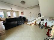 Casa com piscina para venda na Vila Guilhermina!
