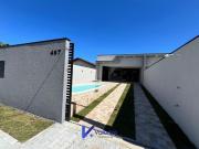 Casa com piscina perto do mar e suíte