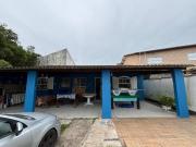 Casa com piscina sendo 2 quartos a 400 metros do mar em...