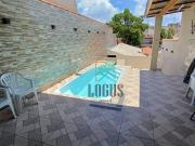 Casa com piscina, varanda gourmet e 2 dormitórios à...