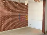 Casa com potencial para uso comercial ou construção de...