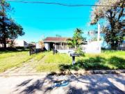 Casa com quatro quartos a venda Balneario Atami