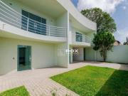 Casa com quintal, 4 suítes à venda Santa Felicidade...