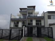 Casa com quintal a venda no Jardim Casa Branca, Betim