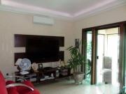 Casa com Quintal Grande para Viver ao Ar Livre!