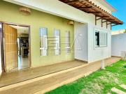 CASA COM QUINTAL NO JARDIM TRIÂNGULO