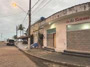 CASA COM SALÃO FESTAS