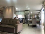 CASA COM SALA COMERCIAL