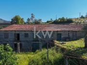 Casa com terreno para recuperar em Amarante