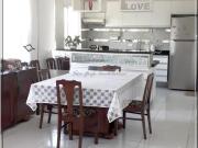 CASA COM TRÊS DORMITÓRIOS A 900 METROS DA ÓPERA DE