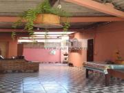 CASA COM VARANDA E FOGAO DE LENHA, TERRENO 900 METROS