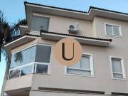 Casa com vista ampla das Montanhas