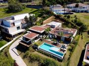 Casa com vista para o campo de golfe, moderna para Venda...