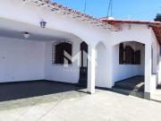 Casa comercial á venda, com 283,19 m² de terreno e...
