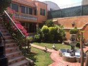 CASA COMERCIAL ATRÁS DE LA BASILICA EXCELENTE UBICACIÓN...