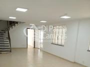 Casa Comercial de 320m² com 3 vagas para alugar e vender...
