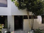 CASA COMERCIAL DE ARRIENDO RUMIPAMBA UTE