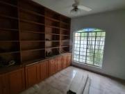 Casa Comercial de Esquina para Alugar em LocalizaÃ§Ã£o...