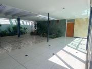 CASA COMERCIAL EN ALQUILER EN ALTO PRADO