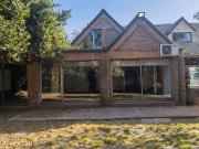Casa Comercial en Arriendo Plena Avenida Chicureo