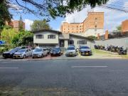 CASA COMERCIAL EN ARRIENDO UBICADA EN EL POBLADO SECTOR...