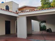 Casa comercial en renta en Blvd. Algeciras