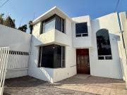 CASA COMERCIAL EN RENTA IDEAL PARA CLINICA, CONSULTORIOS...