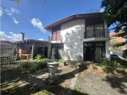 Casa Comercial en Venta en la Trinidad, 4hab, 5b,3PE SA MAH