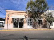 Casa Comercial en Venta Independencia esquina Aquiles Serdán