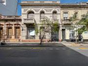 Casa comercial o residencial con 13 ambientes en zona río