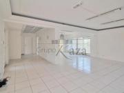 Casa Comercial ou Residencial Com frente para Avenida...