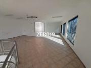Casa Comercial para alugar com 203m², 1 dormitório e 5...
