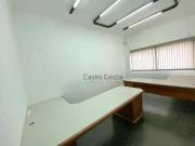 Casa Comercial para alugar, com 279 m² de área útil no...