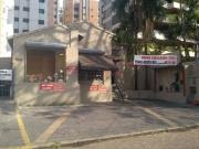 Casa Comercial para alugar no Cambuí com 10 salas, 3...