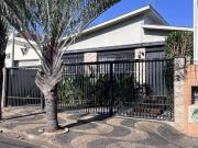 Casa comercial para alugar no Jardim Dom Bosco em...