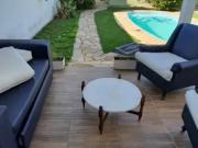 Casa comercial para aluguel e venda possui 230 metros...