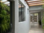 Casa comercial reformada para locação no Centro de...