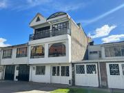 CASA COMERCIAL ZARZAMORA