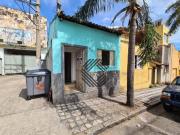 Casa comercial/residencial com 2 dormitórios à venda, 54...