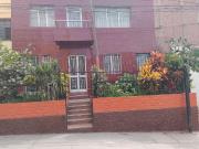 Casa como terreno en San Martin de Porres excelente...