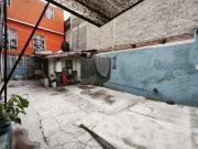 Casa como terreno en venta