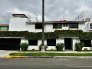 Casa completamente amueblada, ubicada en una de las...