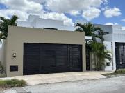 Casa completamente remodelada de 2 habitaciones en venta