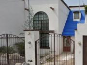 Casa con 100 m2 superficie de terreno, habitación en...