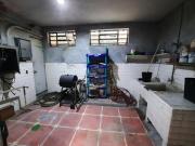 Casa con 1102 m² superficie de terreno, 12 habitaciones...