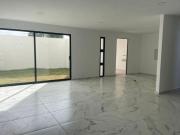 Casa con 144 m² superficie de terreno y 3 recámaras en...