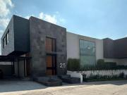 Casa con 1,240 m2 de construcción, 3 recámaras en venta...