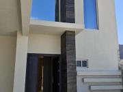 Casa con 200 m² superficie de terreno, 3 recámaras en...